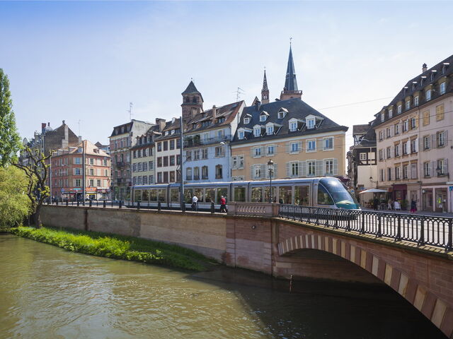 Ankara Hareketli A Jet İle Fransa İsviçre Almanya Rüyası Turu-3 Gece 4 Gün